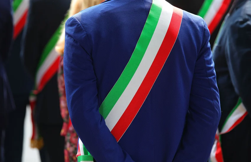 Senior e politica, storia di un rapporto in crisi