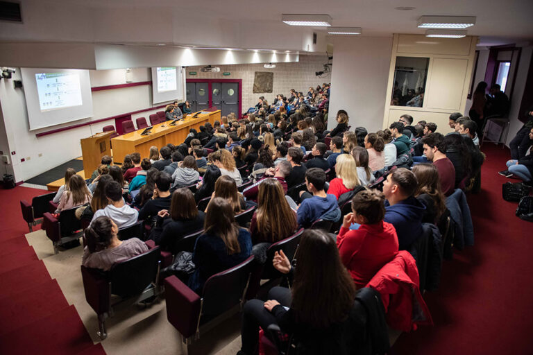 «L’università è un progetto personale. Gli studenti liberi di scegliere»