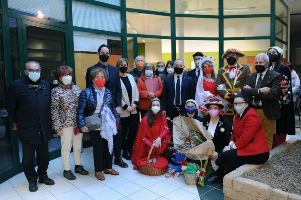 La visita delle maschere tradizionali a Carnevale a 50&Più Vercelli
