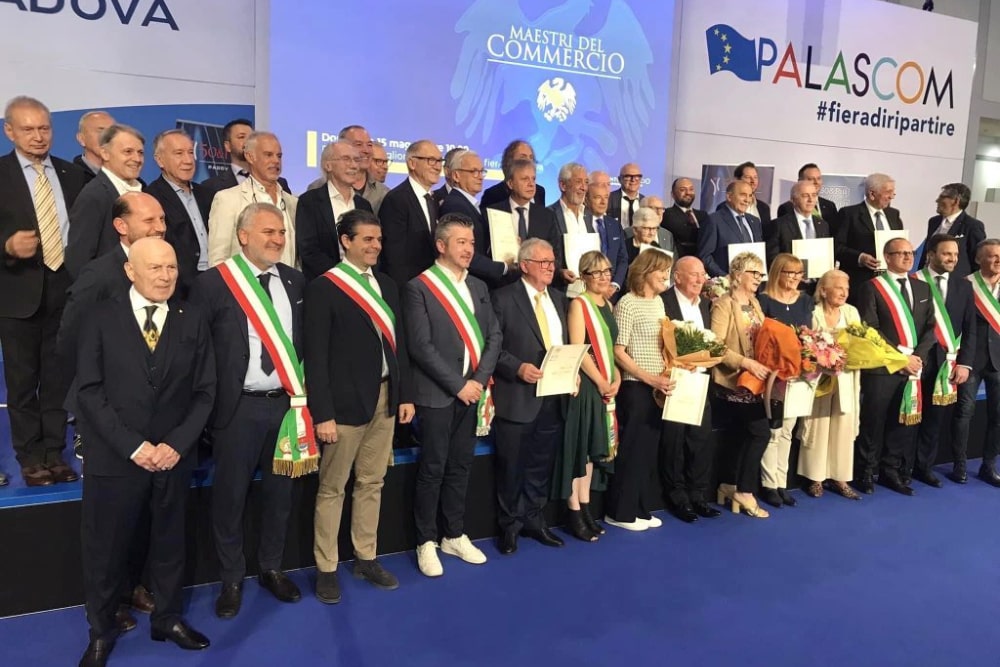 I premiati alla cerimonia dei Maestri del commercio di 50&Più Padova