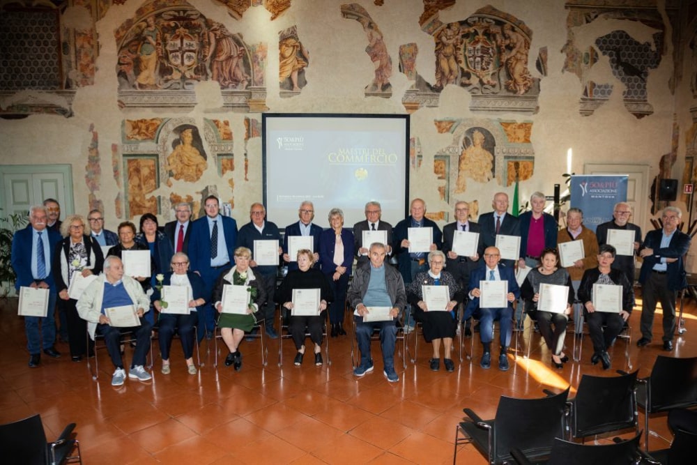 premiati a Mantova 31 maestri del Commercio