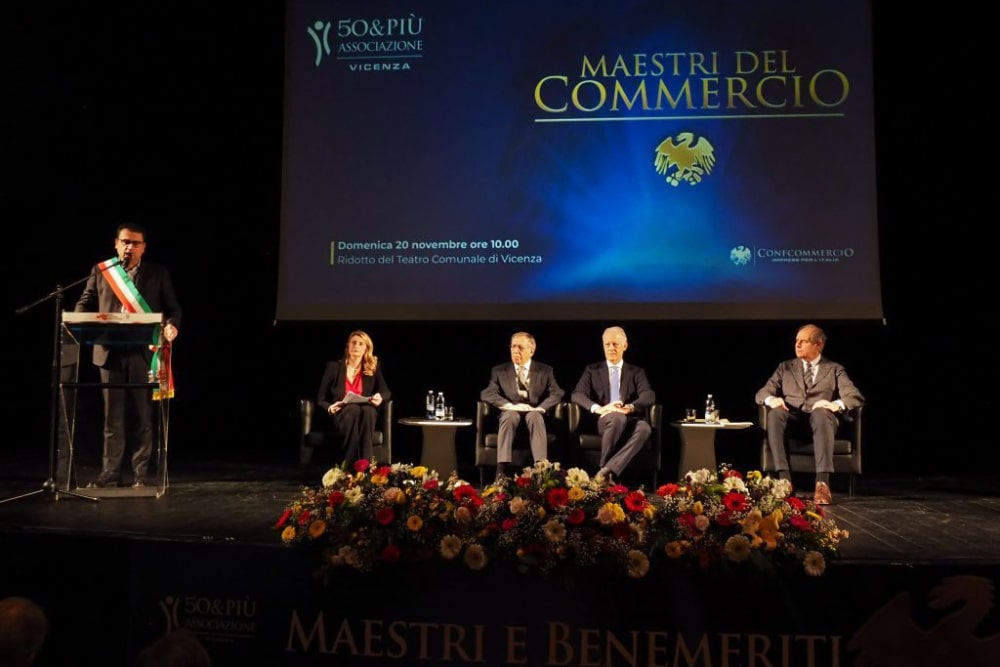 La premiazione dei maestri del Commercio di 50&Più Vicenza