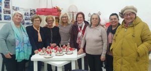 50&Più Brindisi organizza corsi di pasticceria e di cucito creativo