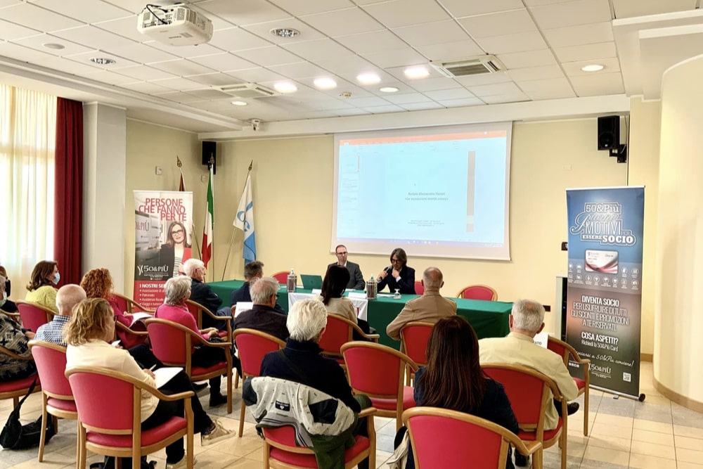 50&Più Padova all'incontro con il notaio