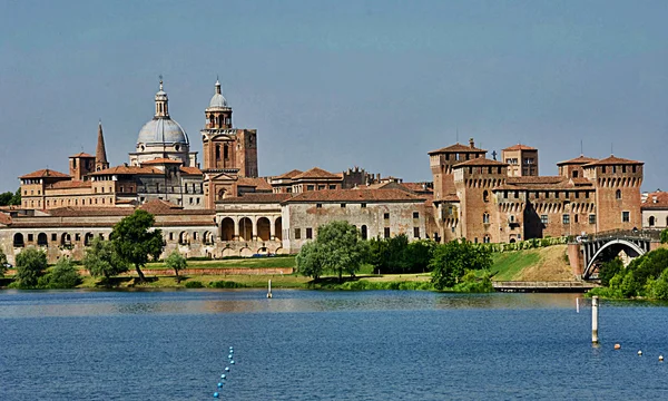 Vista di Mantova