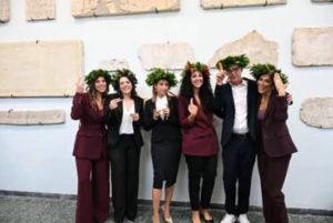 I ragazzi laureati nella lingua dei segni 