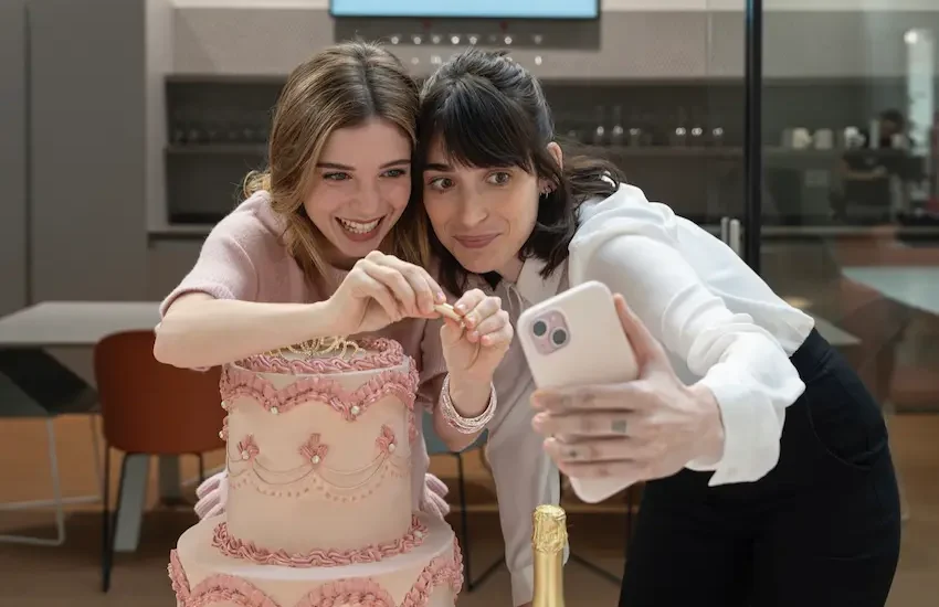 ‘Il profilo dell’altra’, Pilar Fogliati e Ginevra Francesconi portano al cinema due generazioni a confronto