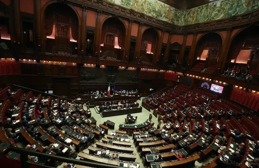Caregiver familiare, ok definitivo della Camera alla legge