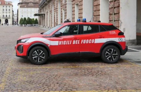 Fiducia Istituzioni: sì alle divise, bocciati i partiti