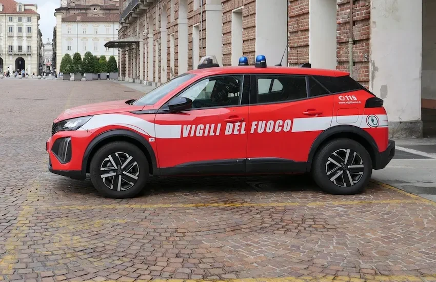 Fiducia Istituzioni: sì alle divise, bocciati i partiti