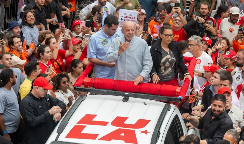 Lula fa la storia e vince il quarto mandato: ribaltato Flávio Bolsonaro al ballottaggio