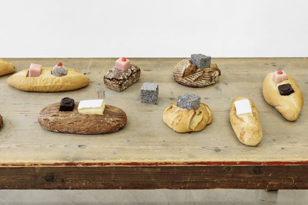 Pietre di pane, la mostra sulla 