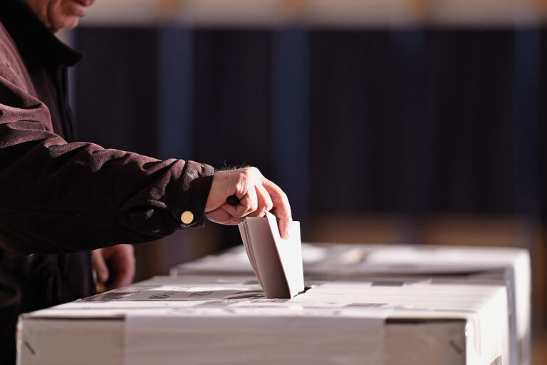 Per otto italiani su dieci la politica non rappresenta i cittadini