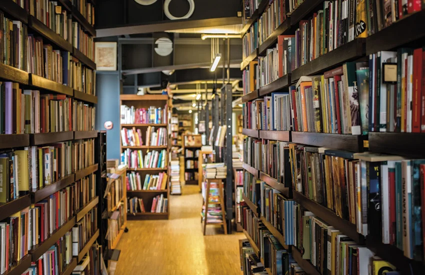 La partecipazione inizia in biblioteca, i senior bocciano i social
