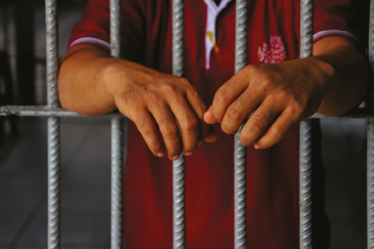 Carceri roventi, quando il cambiamento climatico diventa una pena aggiuntiva