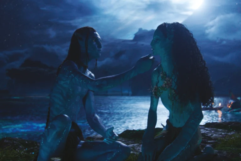 Avatar 3, Zalone e drammi storici: il grande cinema in sala per Natale