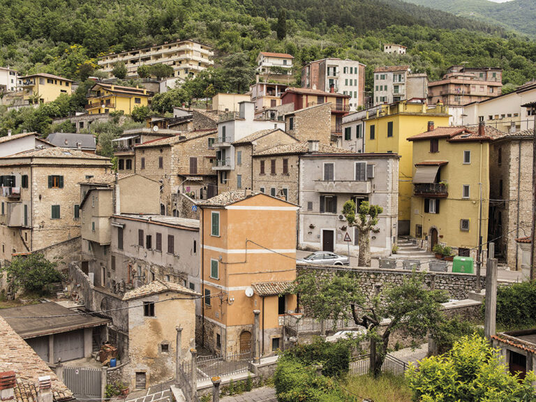Ripopolare e valorizzare, l’esperienza di Guarcino