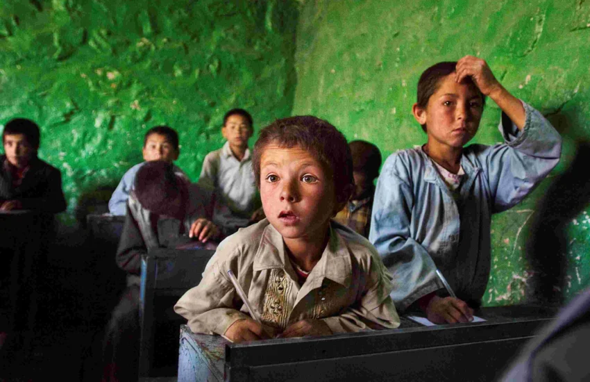 50 opere raccontano il lavoro di Steve McCurry | FOTO