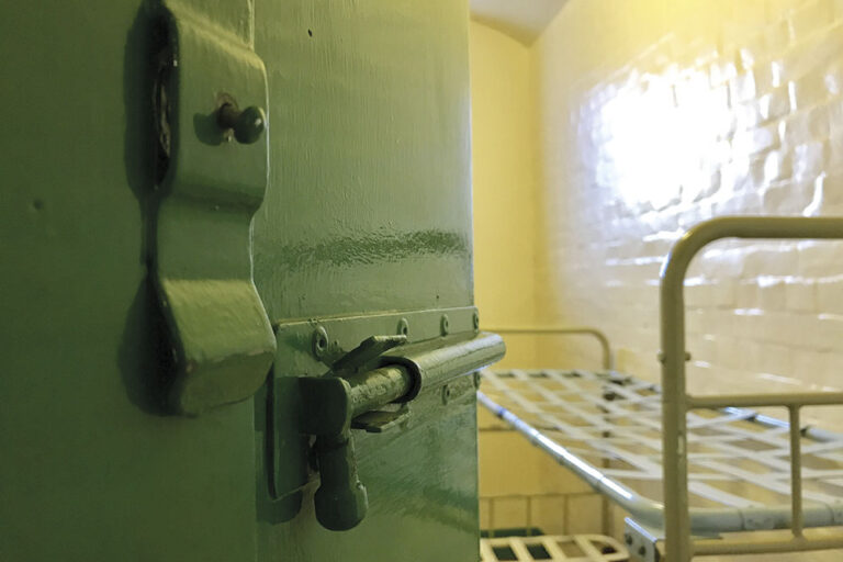 «In carcere più poveri che criminali»