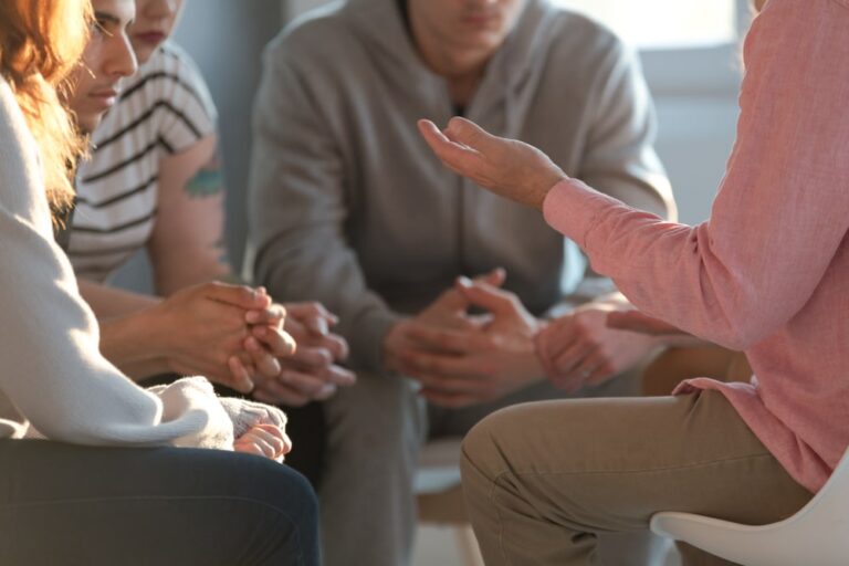 Adolescenti, tra disagio e impegno: al via “Non sono emergenza”