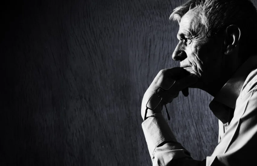 La rivoluzione parte dalle parole: l’associazione 50&Più contro l’ageismo