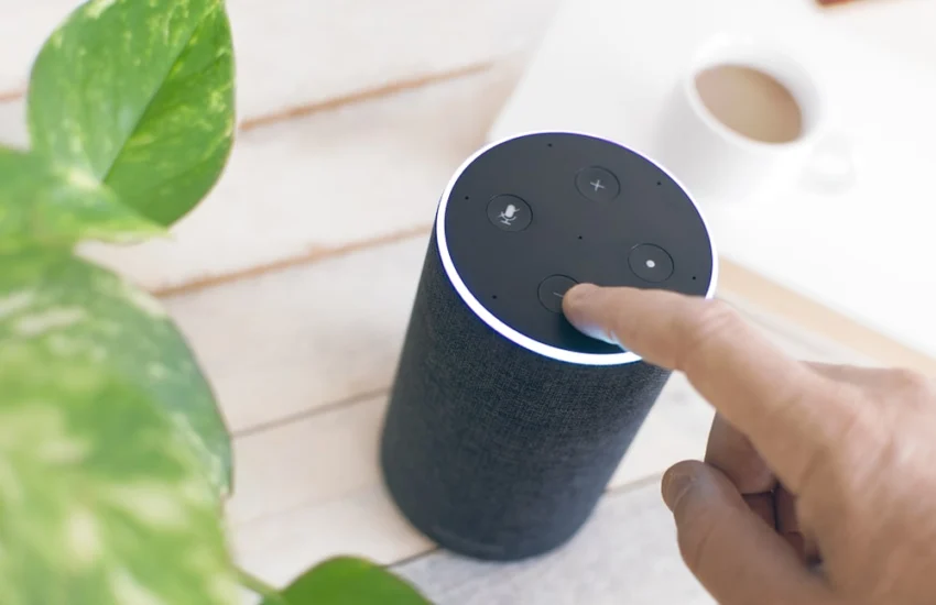 Col Senior Living Alexa entra nelle residenze per anziani