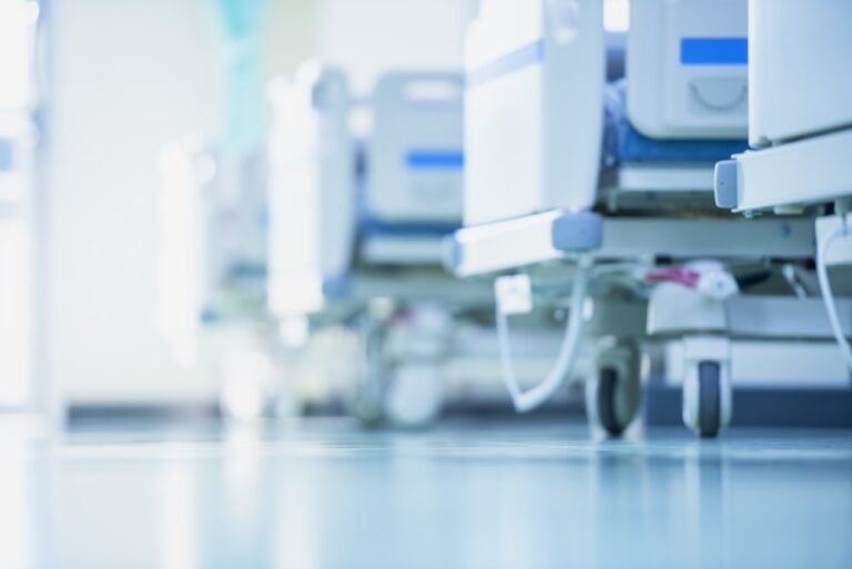 Anziani in ospedale, il 75% soffre di piaghe da decubito. Ma si può prevenire