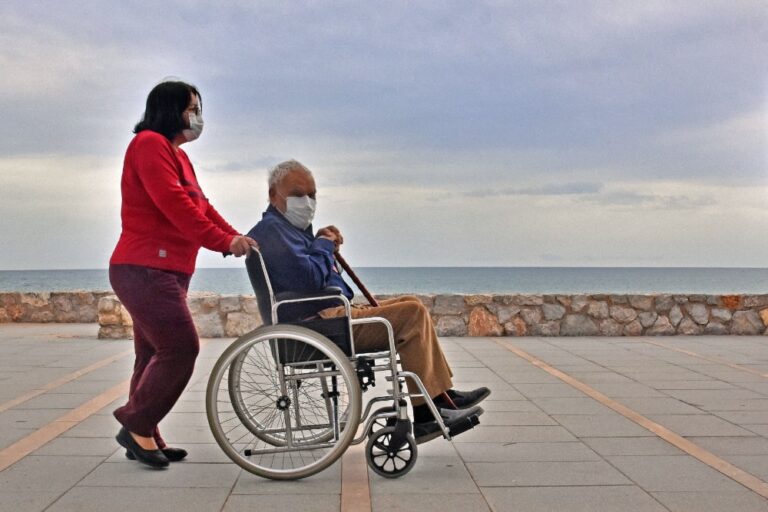 “Assistente in famiglia”: a Rimini uno sportello per anziani e familiari