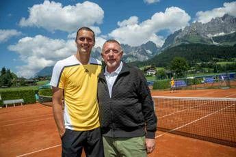 Becker difende Zverev: “Vince perché non ci sono Sinner e Alcaraz? Adesso basta, merita rispetto”