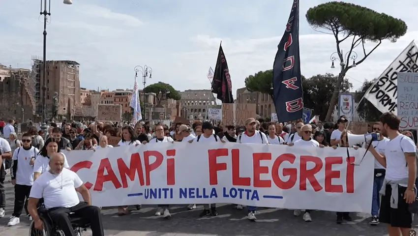 La rabbia dei Campi Flegrei arriva a Roma