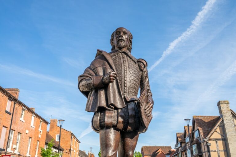 La cancel culture che vuole “correggere” Shakespeare