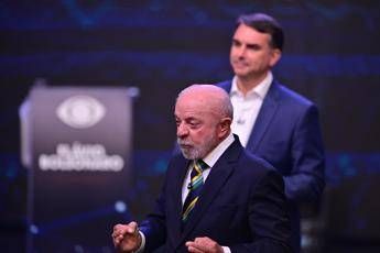“Clown”, “corrotto”: in Brasile il duello tv tra Lula e Bolsonaro Jr