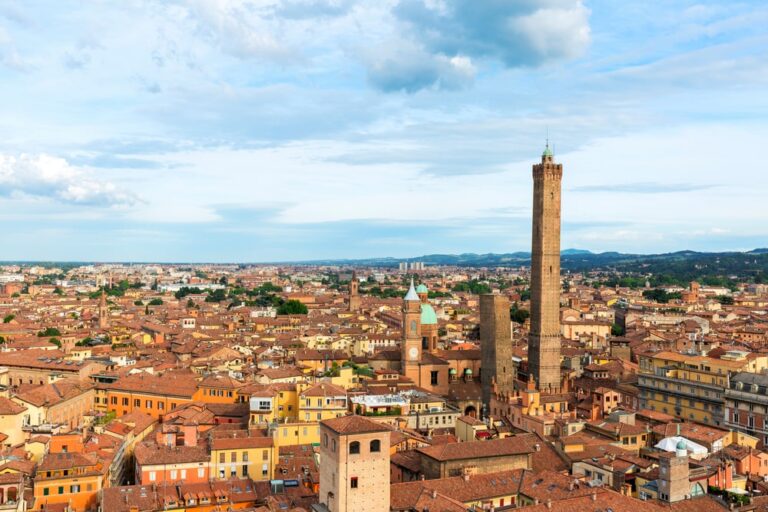 Per tre giorni Bologna diventa il centro del dibattito europeo sulla demenza
