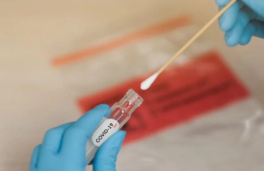 Covid nelle donne: scoperto l’invecchiamento vascolare accelerato