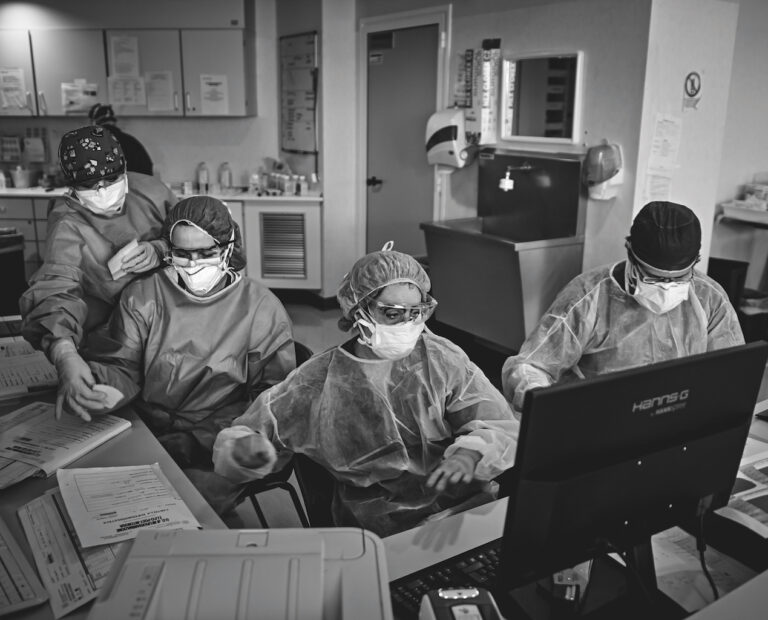 Covid ergo sum. La pandemia racconta gli infermieri