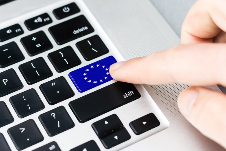 Digitalizzazione, l’UE pensa ad una Tessera unica per la sicurezza sociale