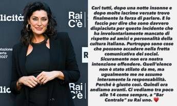 Elisa Isoardi rompe il silenzio: “Dispiaciuta per toto-morti, non è mio ma me ne assumo responsabilità”