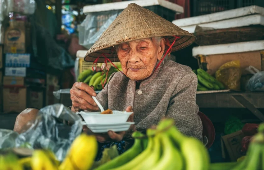 Essere anziani in Vietnam, tra longevità e nuove sfide