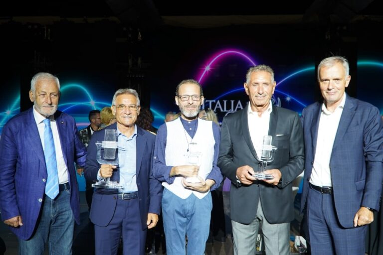 La finale di Italia In…Canto si chiude con Roberto Vecchioni
