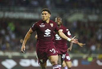 Fiorentina in piena crisi, il Torino vince 2-1 al Franchi e viola sommersi dai fischi