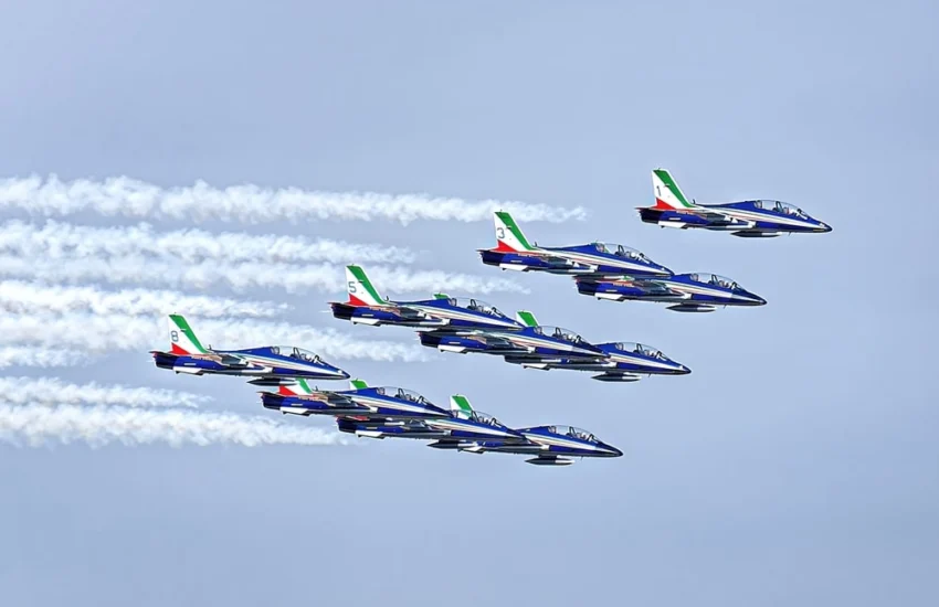 Frecce Tricolori, incidente durante lo show a Pantelleria. Cosa è successo