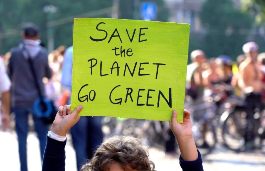 Fridays for Future, oggi 20 città scendono in piazza per il clima