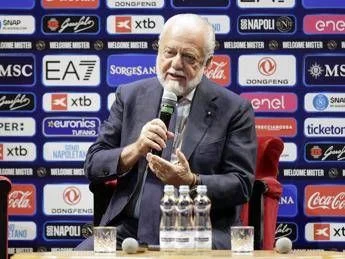 Futuro Napoli, arriva la sentenza di De Laurentiis: “Non è in vendita”