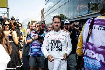 Gp Monza, l’omaggio commosso di Vettel a Schumacher: “Hai ancora una gara da vincere”