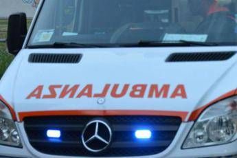 Gravissimo incidente stradale nel Sulcis, un morto e un 19enne in codice rosso a Santadi