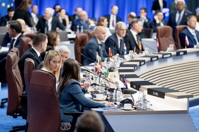 Il vertice Nato a Vilnius: entra la Svezia, attende l’Ucraina