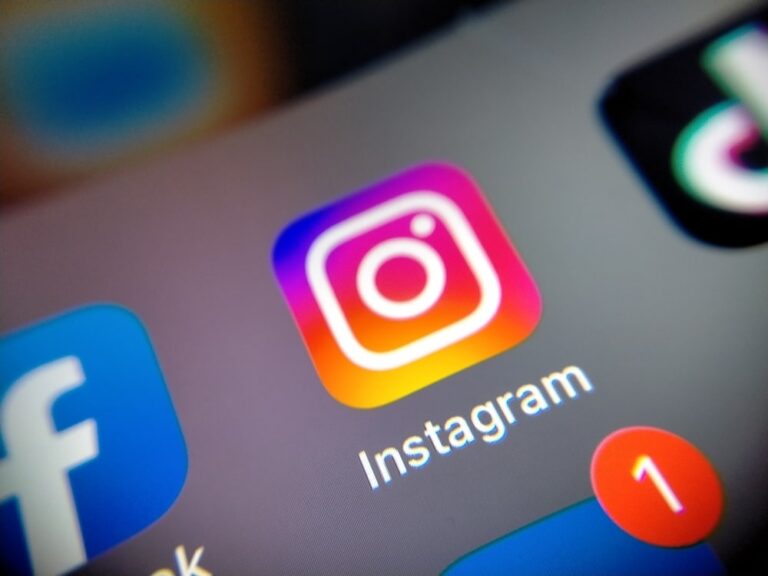 Instagram compie 15 anni: dalla prima foto filtrata ai 3 miliardi di utenti