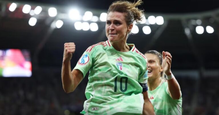 Storica Italia femminile, Girelli piega la Norvegia: le Azzurre in semifinale agli Europei