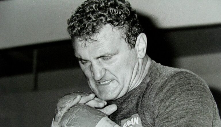 Addio a Joe Bugner, il pugile che sfidò Muhammad Ali e recitò con Bud Spencer