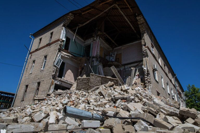 La storia di Vira, a 76 anni è l’unica abitante rimasta a Dementiivka